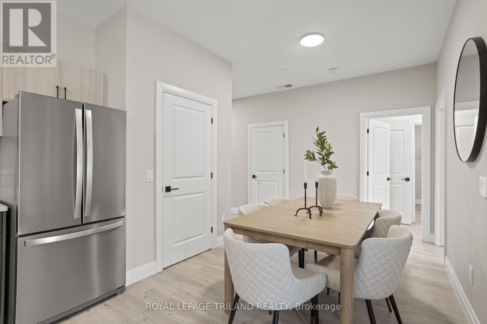 101 - 33318 Richmond Street, Lucan Biddulph, Ontario  N0M 2J0 - Photo 8 - X12737052