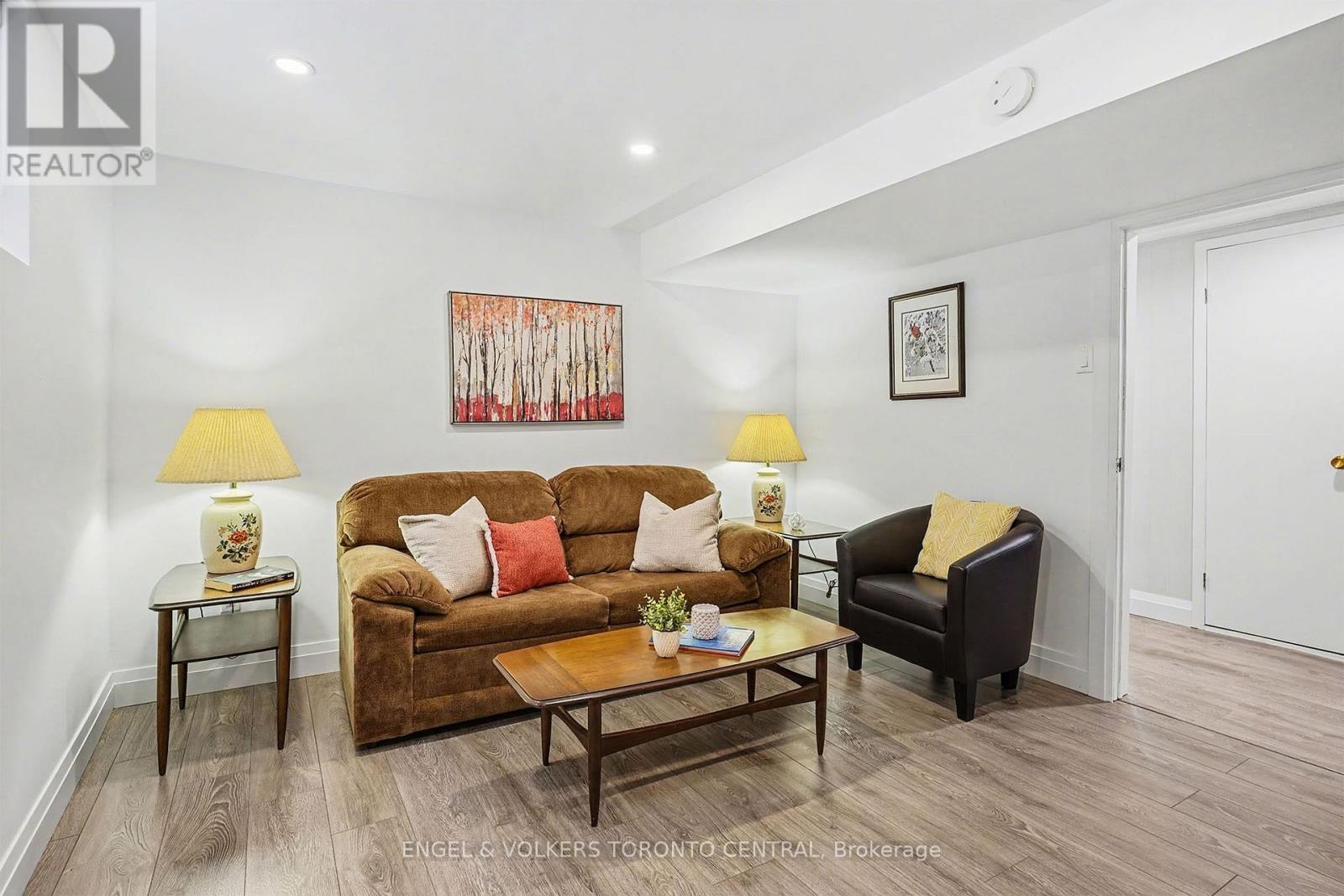 126 Pemberton Avenue, Toronto, Ontario  M2M 1Y7 - Photo 18 - C12736926