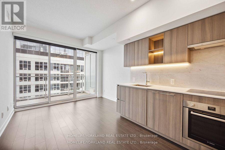 4205 - 17 Bathurst Street, Toronto, Ontario  M5V 0N1 - Photo 6 - C12737014