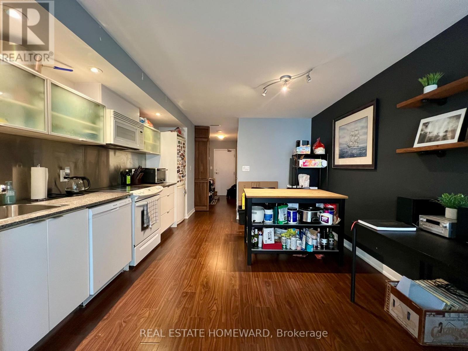 1916 - 4k Spadina Avenue, Toronto, Ontario  M5V 3Y9 - Photo 2 - C12737026