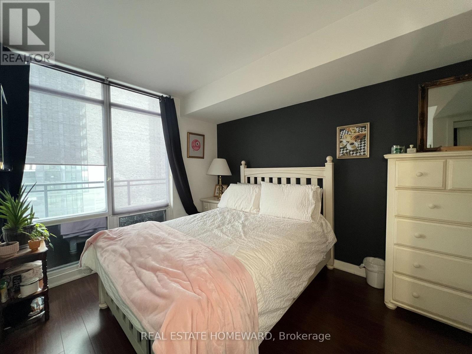 1916 - 4k Spadina Avenue, Toronto, Ontario  M5V 3Y9 - Photo 4 - C12737026