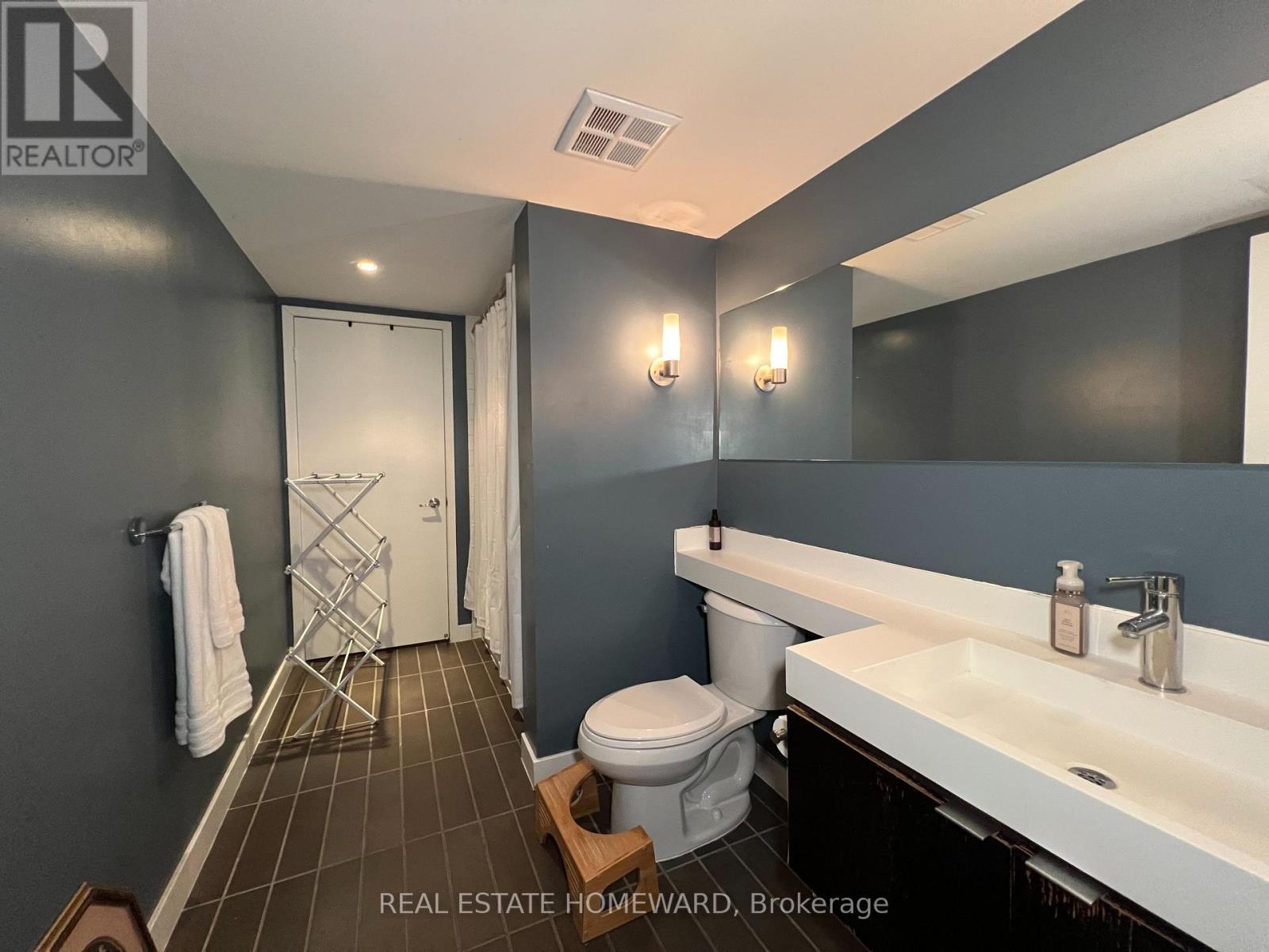 1916 - 4k Spadina Avenue, Toronto, Ontario  M5V 3Y9 - Photo 6 - C12737026