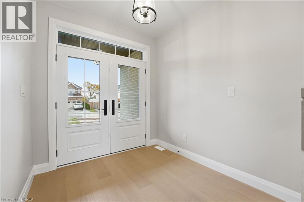 102 Oak Avenue, Paris, Ontario  N3L 0J6 - Photo 3 - 40797541