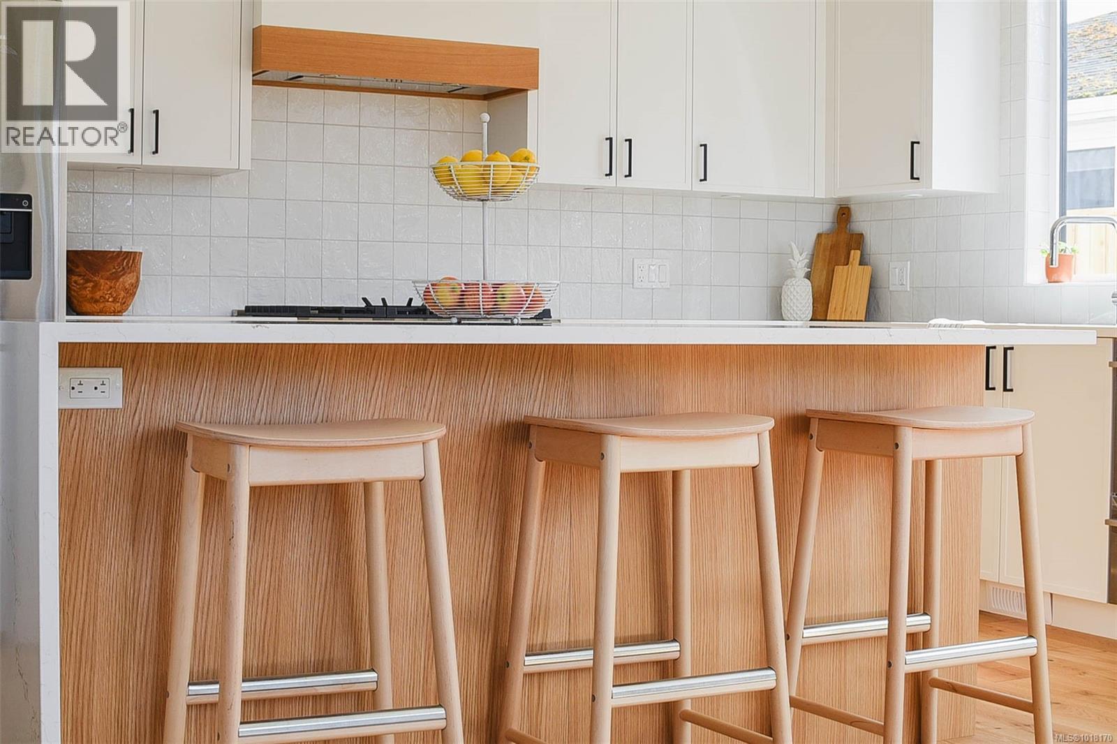 327 Wisteria St, Parksville, British Columbia