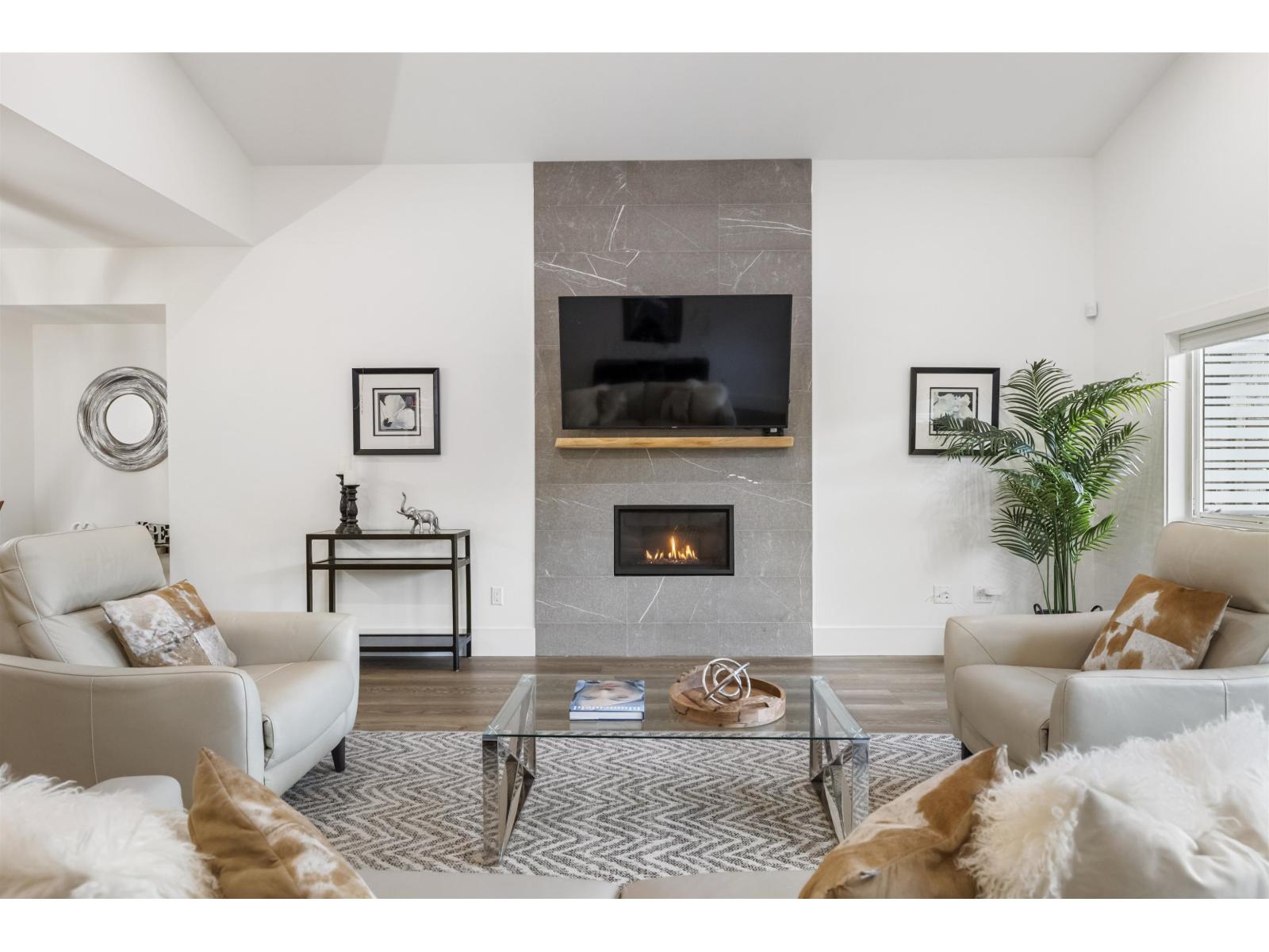 63711 Rosewood Avenue, Hope, Hope, British Columbia  V0X 1L2 - Photo 11 - R3081983