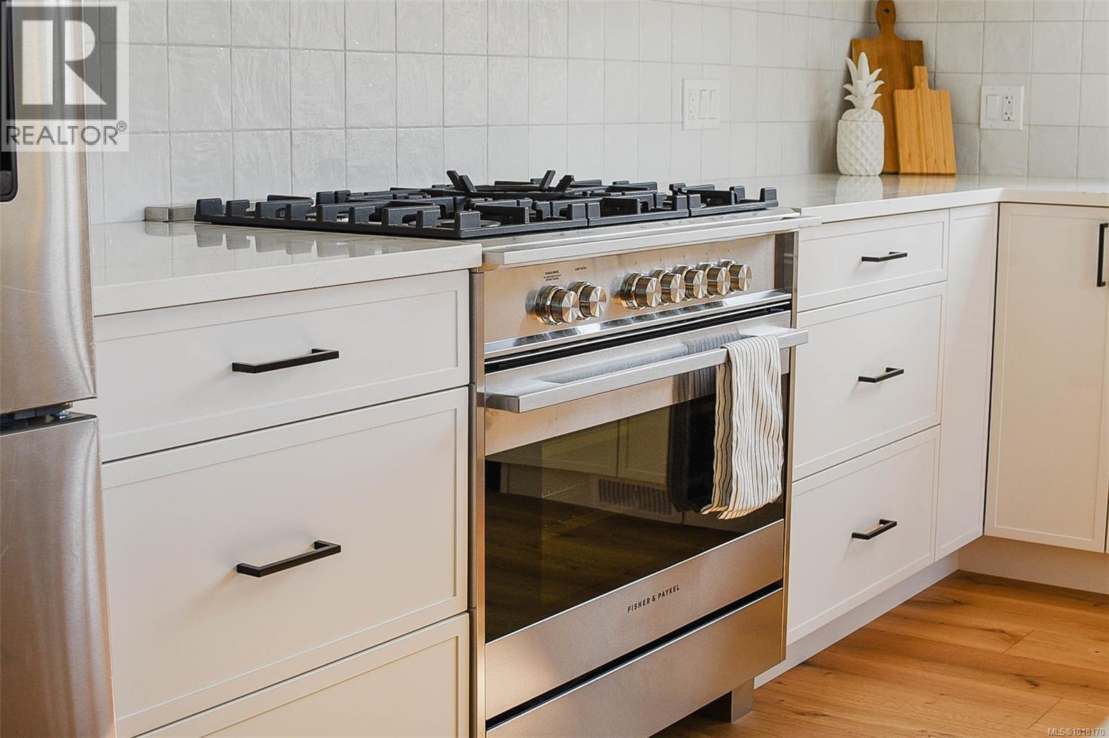 327 Wisteria St, Parksville, British Columbia  V9P 1E1 - Photo 10 - 1018170