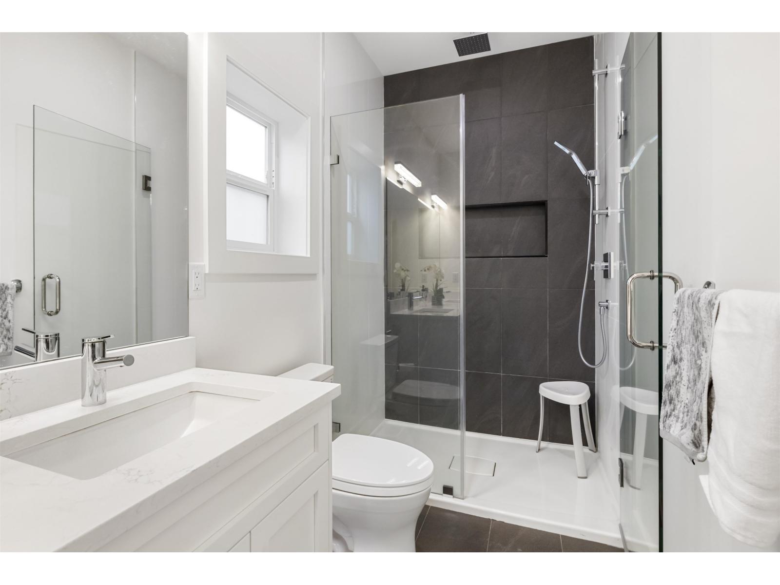 63711 Rosewood Avenue, Hope, Hope, British Columbia  V0X 1L2 - Photo 21 - R3081983