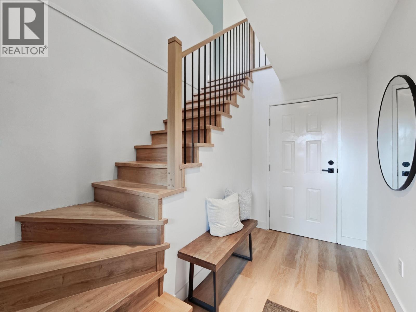 1777 Caledonia Avenue, North Vancouver, British Columbia  V7G 1T5 - Photo 15 - R3077220