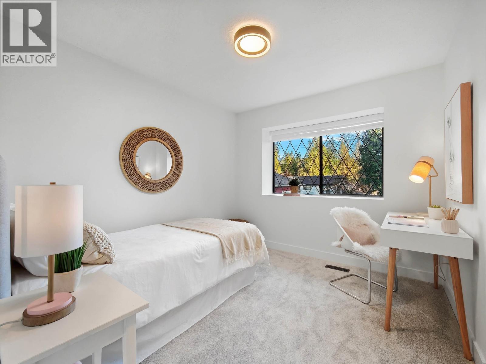 1777 Caledonia Avenue, North Vancouver, British Columbia  V7G 1T5 - Photo 9 - R3077220