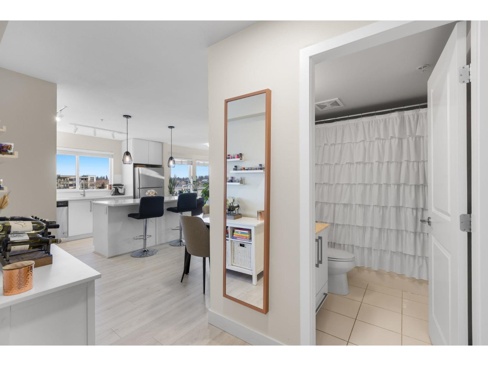 404 15785 Croydon Drive, Surrey, British Columbia  V3Z 2L6 - Photo 17 - R3083353