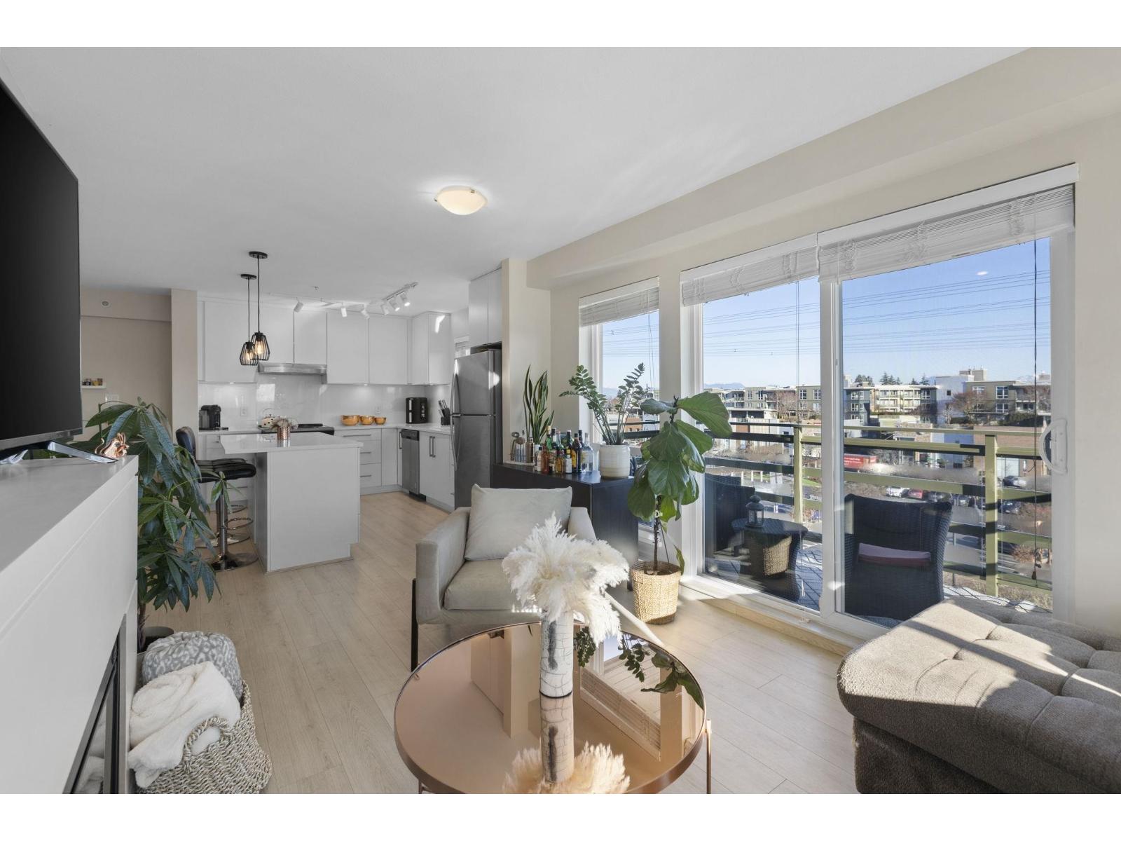 404 15785 Croydon Drive, Surrey, British Columbia  V3Z 2L6 - Photo 4 - R3083353