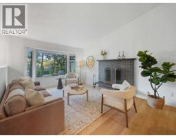 1777 CALEDONIA AVENUE, North Vancouver, British Columbia