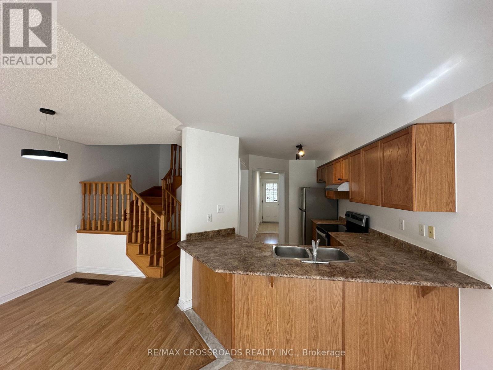 63 Heritage Hollow Esta Street, Richmond Hill, Ontario  L4S 2X3 - Photo 2 - N12736914