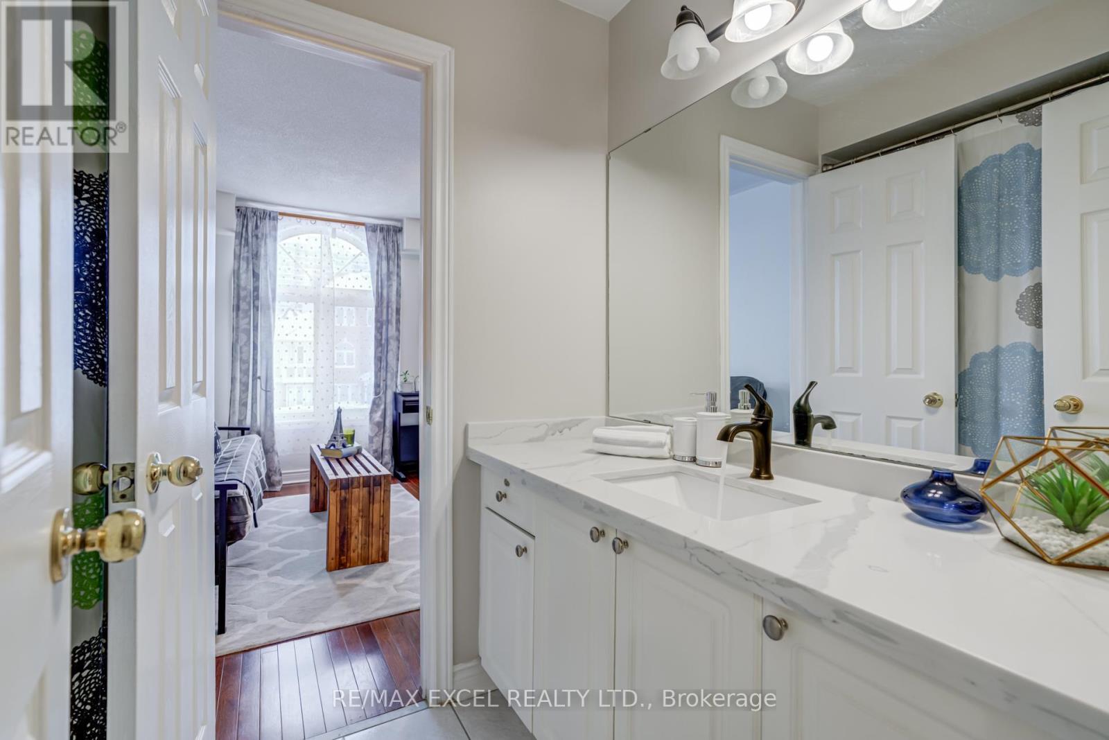 37 - 18 Clark Avenue W, Vaughan, Ontario  L4J 8H1 - Photo 25 - N12736936