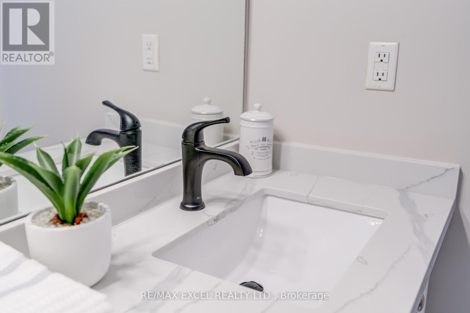 37 - 18 Clark Avenue W, Vaughan, Ontario  L4J 8H1 - Photo 33 - N12736936