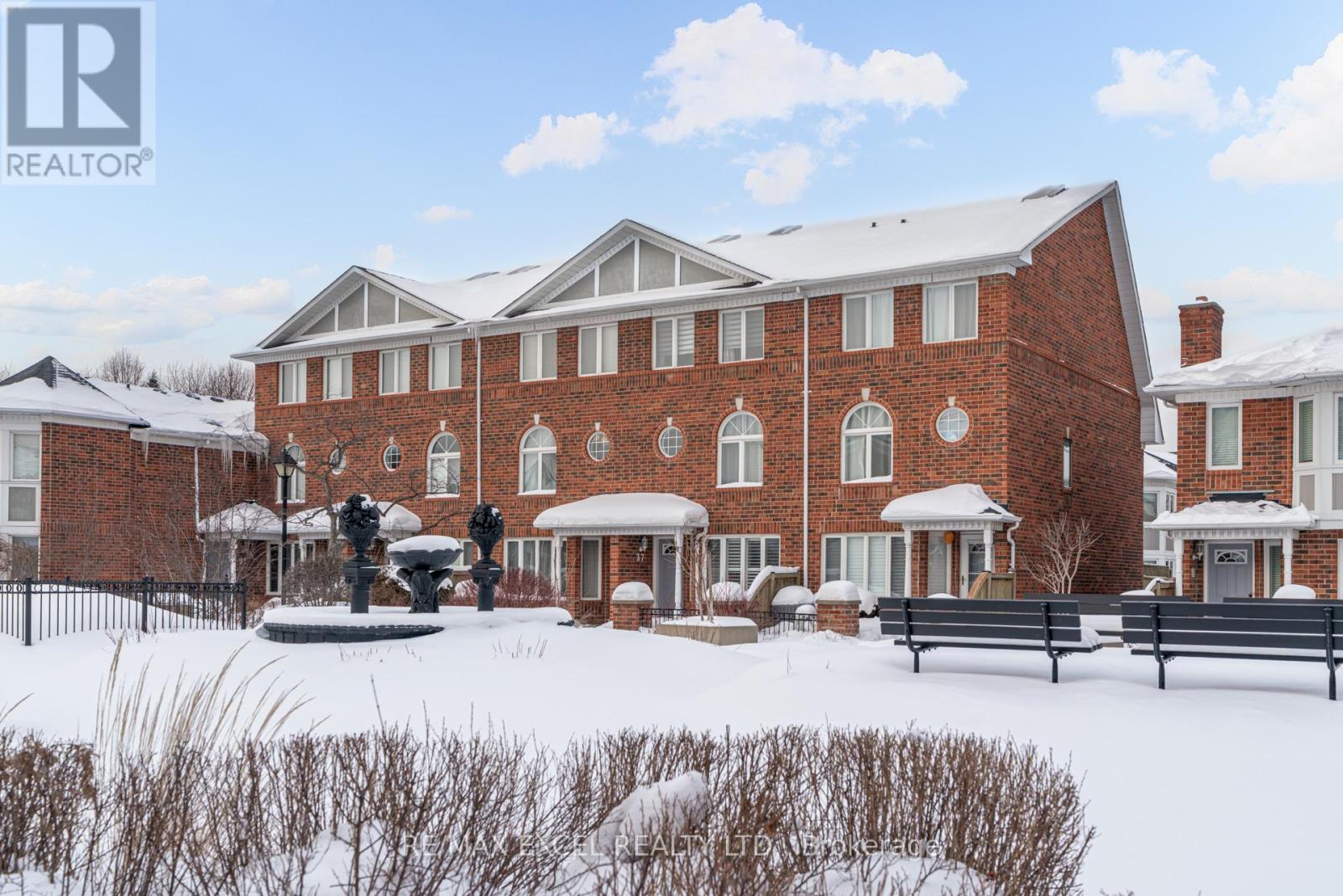 37 - 18 Clark Avenue W, Vaughan, Ontario  L4J 8H1 - Photo 4 - N12736936