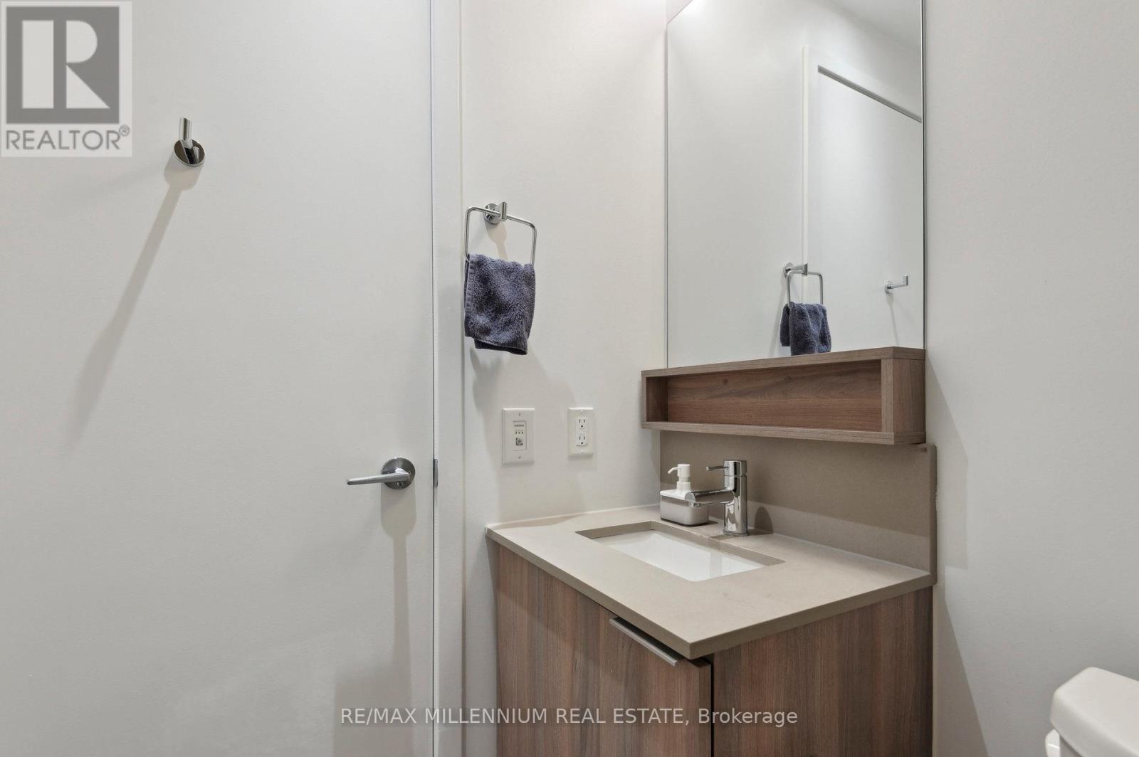 4912 - 950 Portage Parkway, Vaughan, Ontario  L4K 0J7 - Photo 13 - N12736982