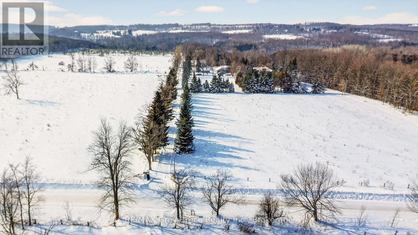 3476 Garden Of Eden Road, Clearview, Ontario  L0M 1G0 - Photo 2 - S12660608