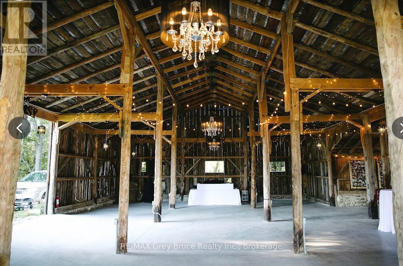 3476 Garden Of Eden Road, Clearview, Ontario  L0M 1G0 - Photo 38 - S12660608