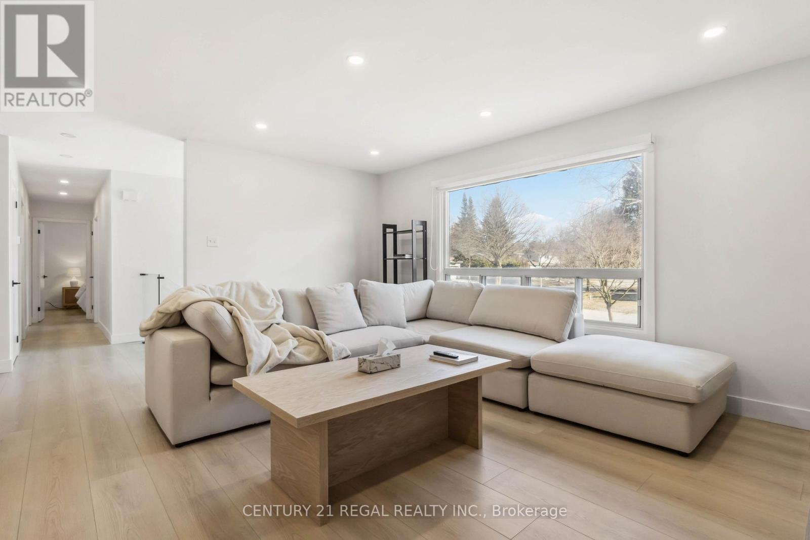 26 Sir Bedevere Place, Markham, Ontario  L3P 2W2 - Photo 3 - N12737020