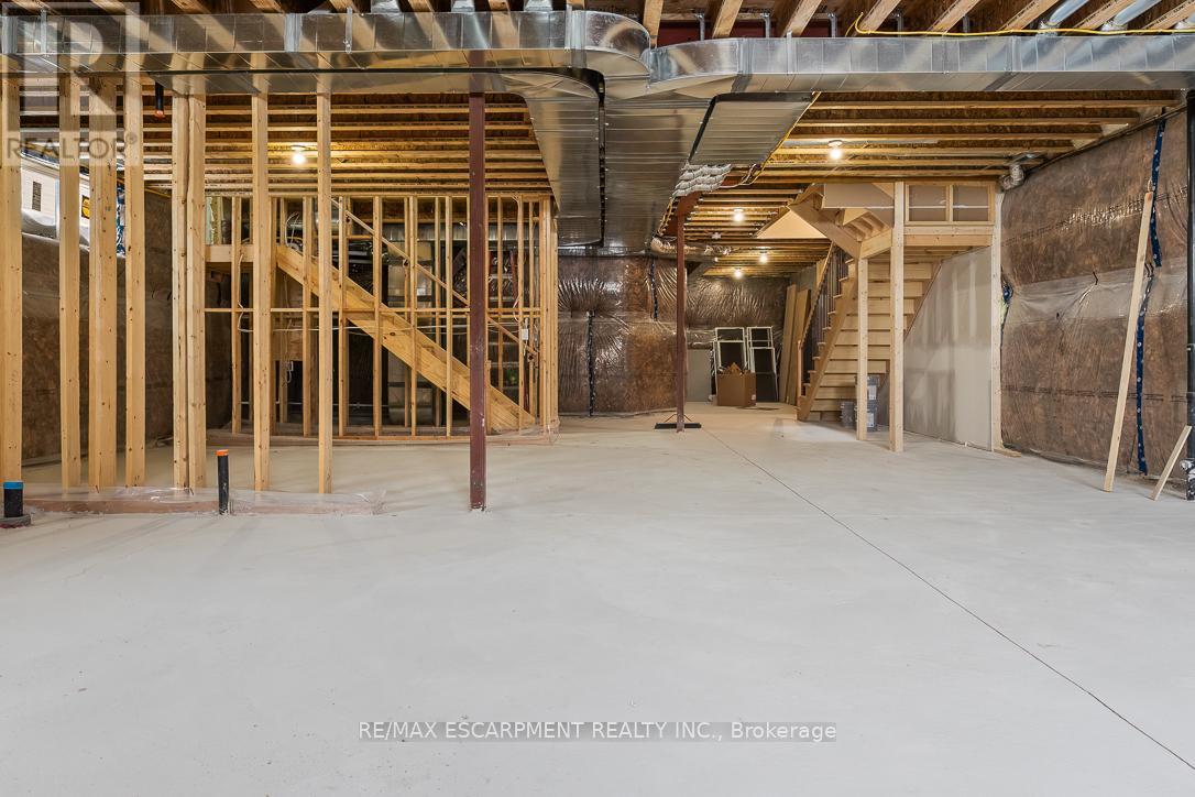 2354 Eighth Line, Oakville (Wc Wedgewood Creek), Ontario  L6H 7E6 - Photo 50 - W12693512