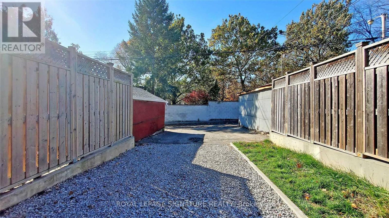 Bsmt - 64 Harvie Avenue, Toronto, Ontario  M6E 4K3 - Photo 15 - W12736928