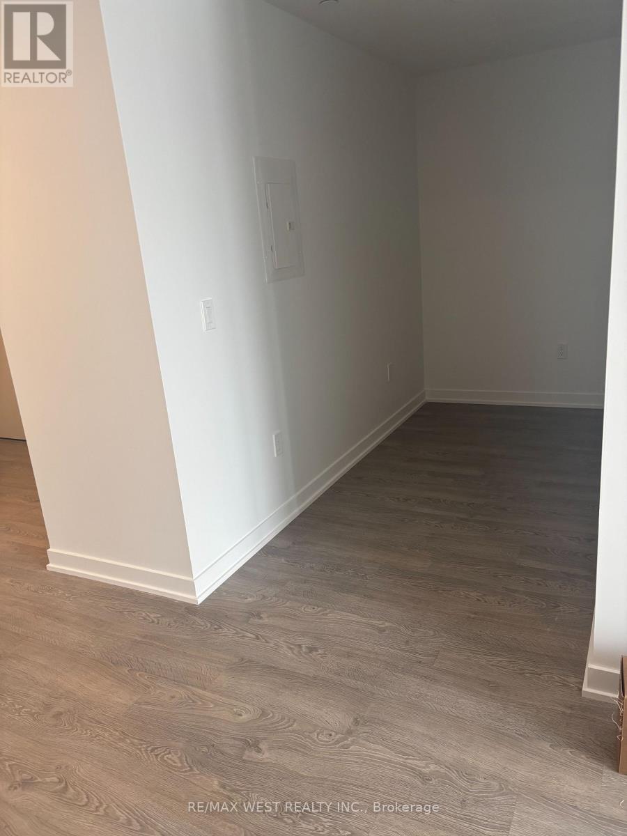 310 - 750 Whitlock Avenue, Milton, Ontario  L9E 2B4 - Photo 10 - W12736940