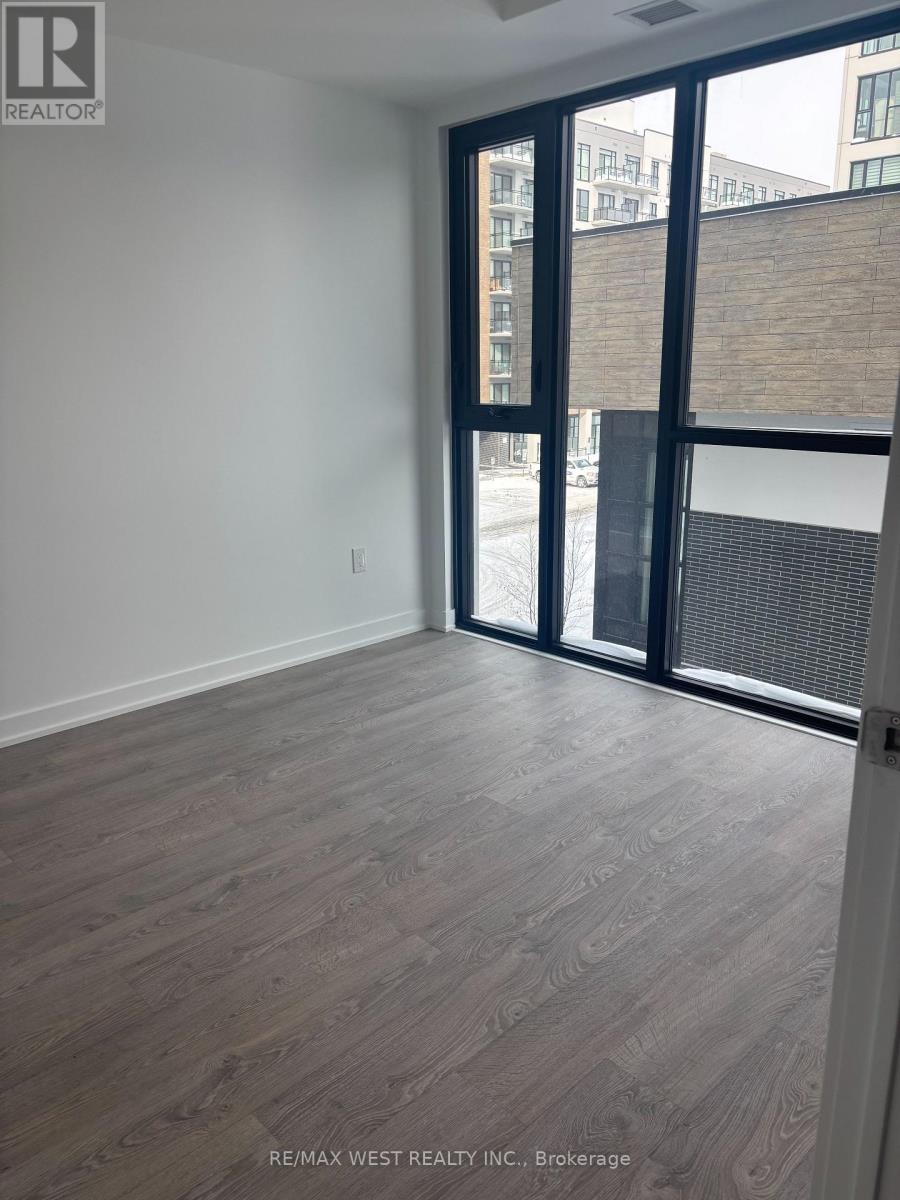 310 - 750 Whitlock Avenue, Milton, Ontario  L9E 2B4 - Photo 6 - W12736940