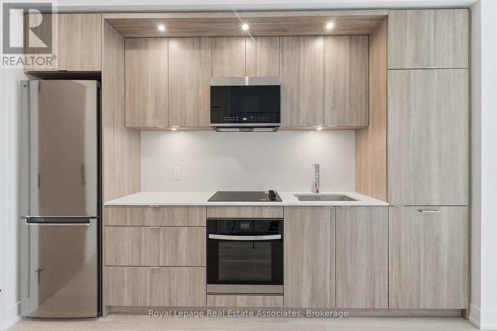 424 - 25 Cordova Avenue, Toronto, Ontario  M9A 0E5 - Photo 3 - W12736944