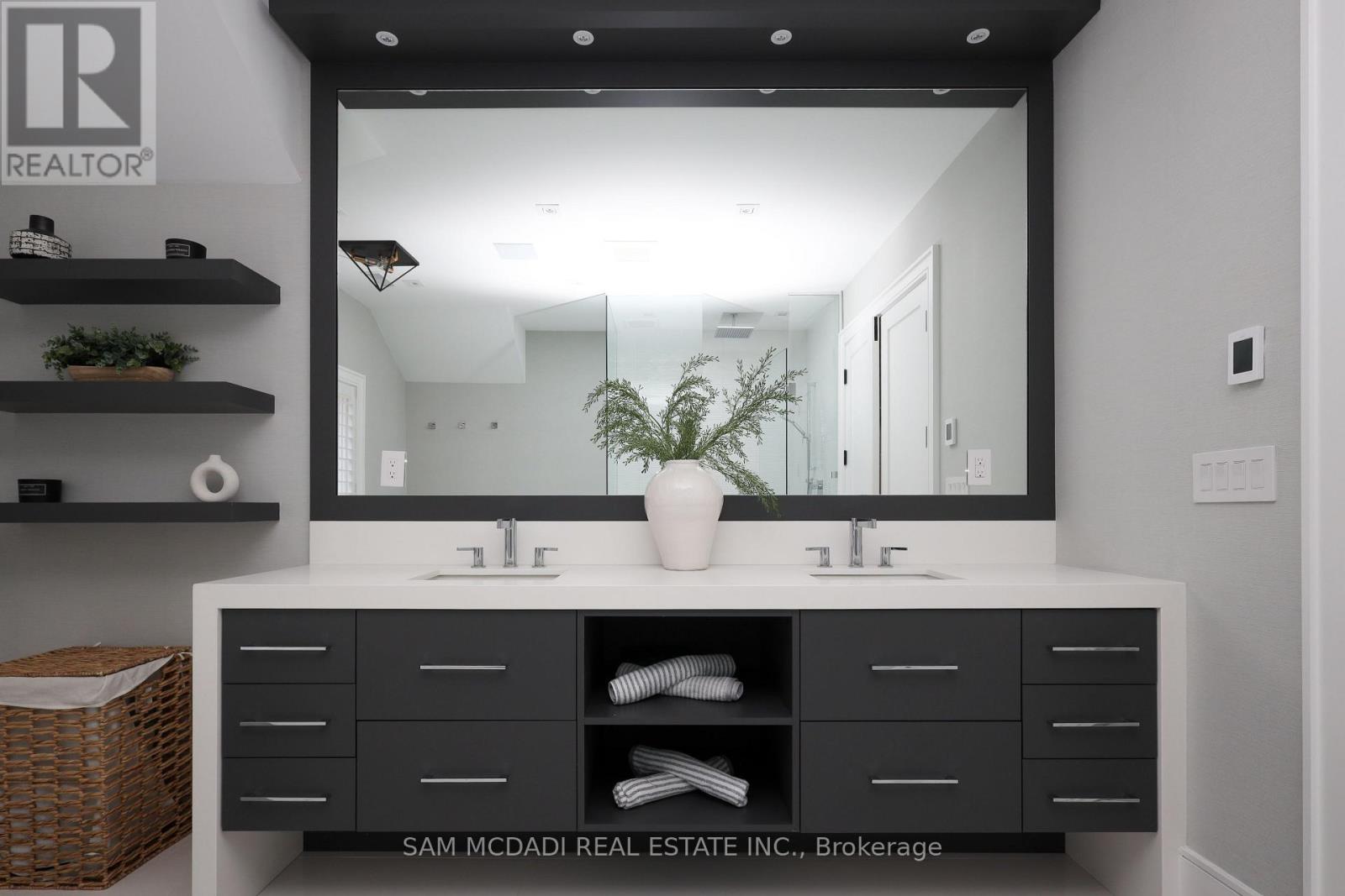 231 Wedgewood Drive, Oakville, Ontario  L6J 4R6 - Photo 28 - W12736948