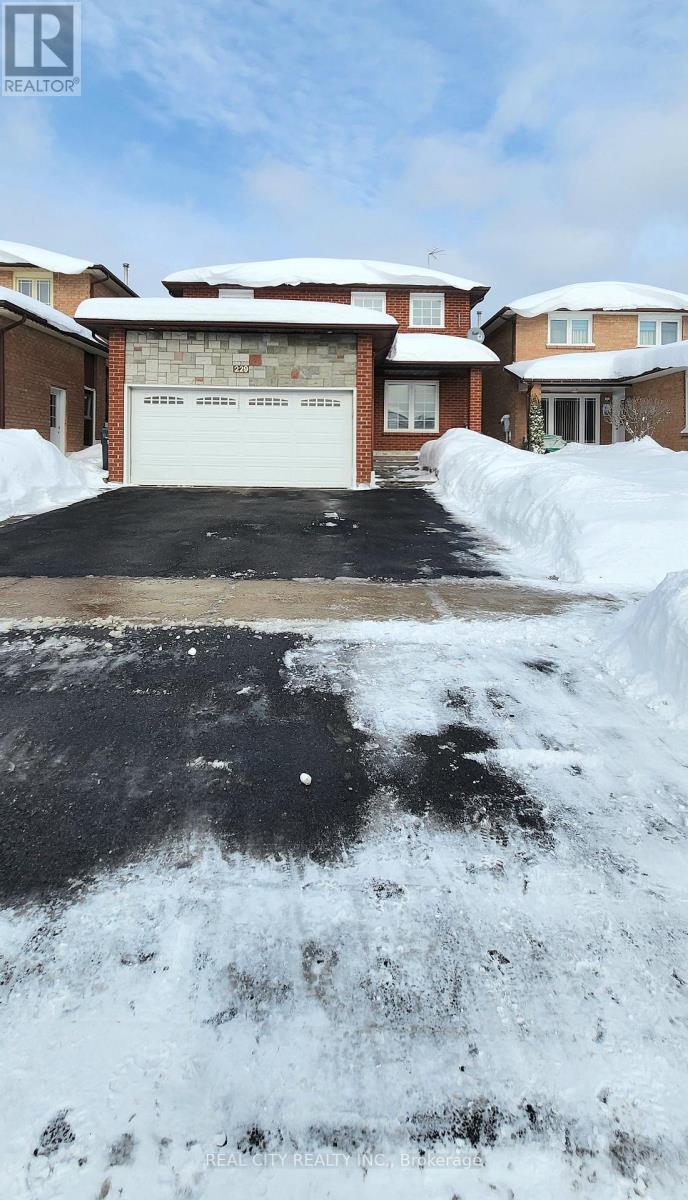 229 Kingsbridge Garden Circle, Mississauga, Ontario  L5R 1L4 - Photo 2 - W12736976