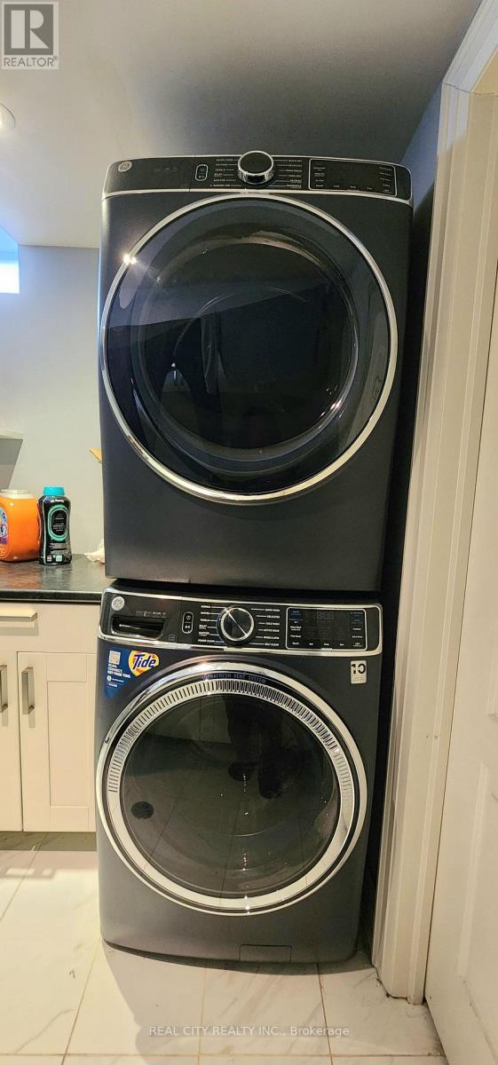 229 Kingsbridge Garden Circle, Mississauga, Ontario  L5R 1L4 - Photo 22 - W12736976