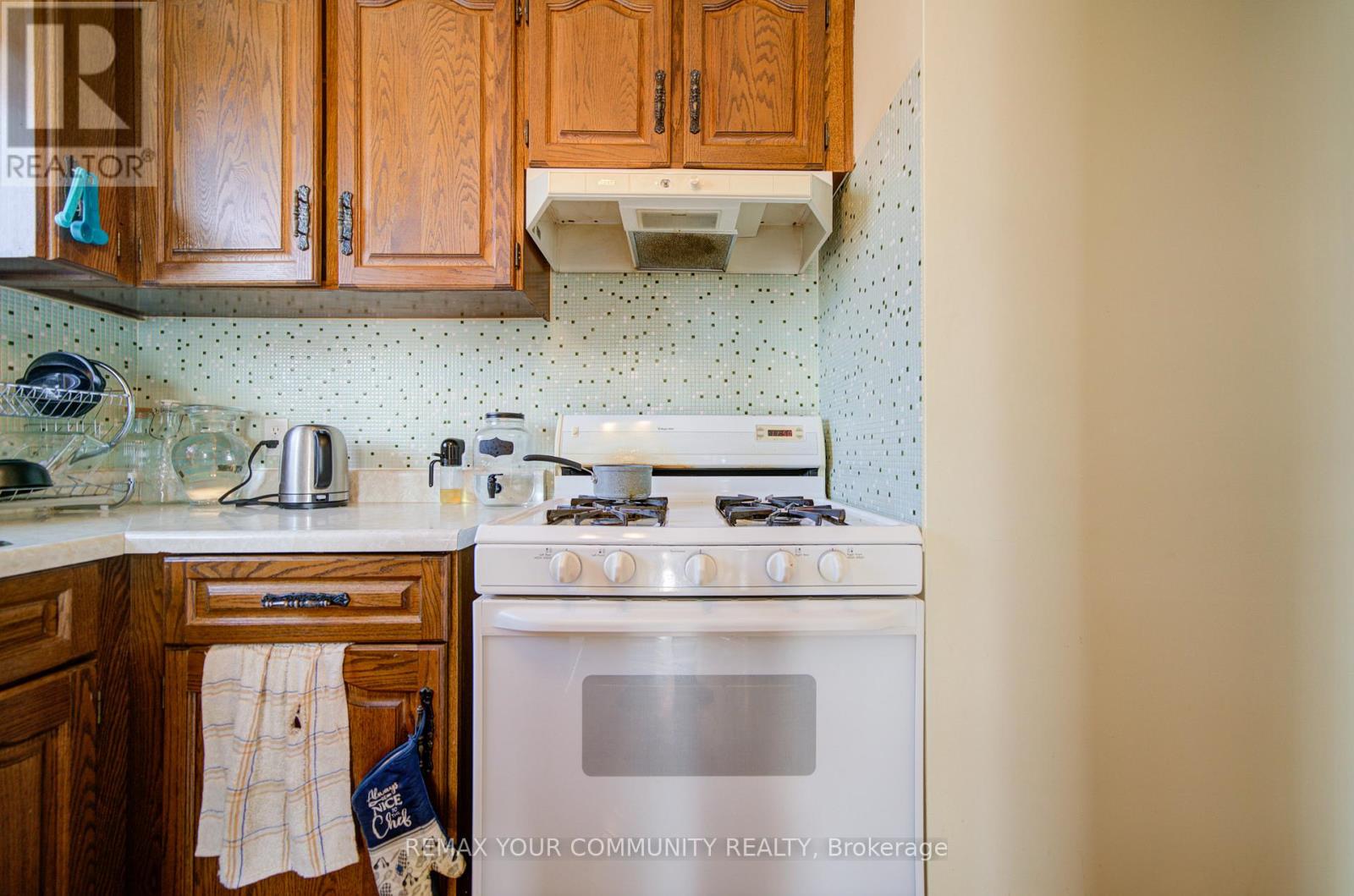 3091 Rymal Road, Mississauga, Ontario  L4Y 3B4 - Photo 11 - W12737002