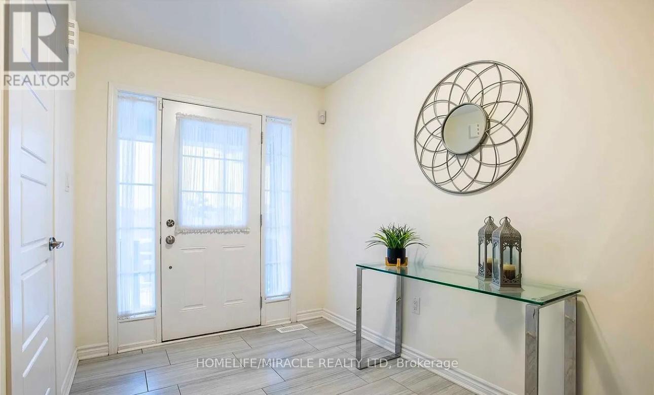 MAIN FLOOR - 122 THORNBUSH BOULEVARD, Brampton, Ontario