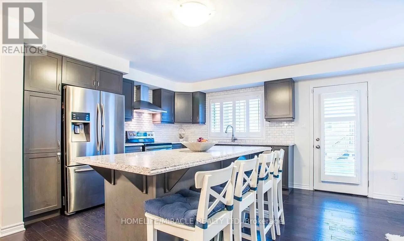 Main Floor - 122 Thornbush Boulevard, Brampton, Ontario  L7A 0A8 - Photo 5 - W12737062