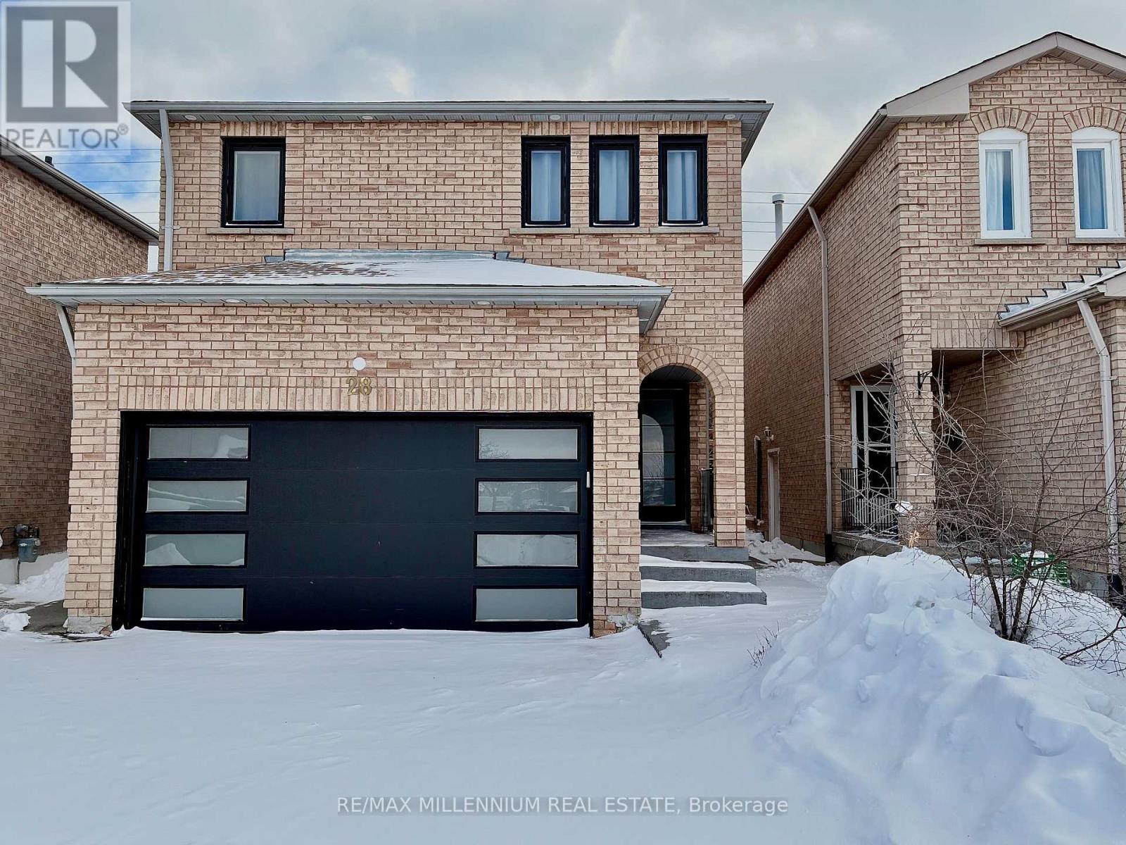28 HENDRICKS CRESCENT, Brampton, Ontario