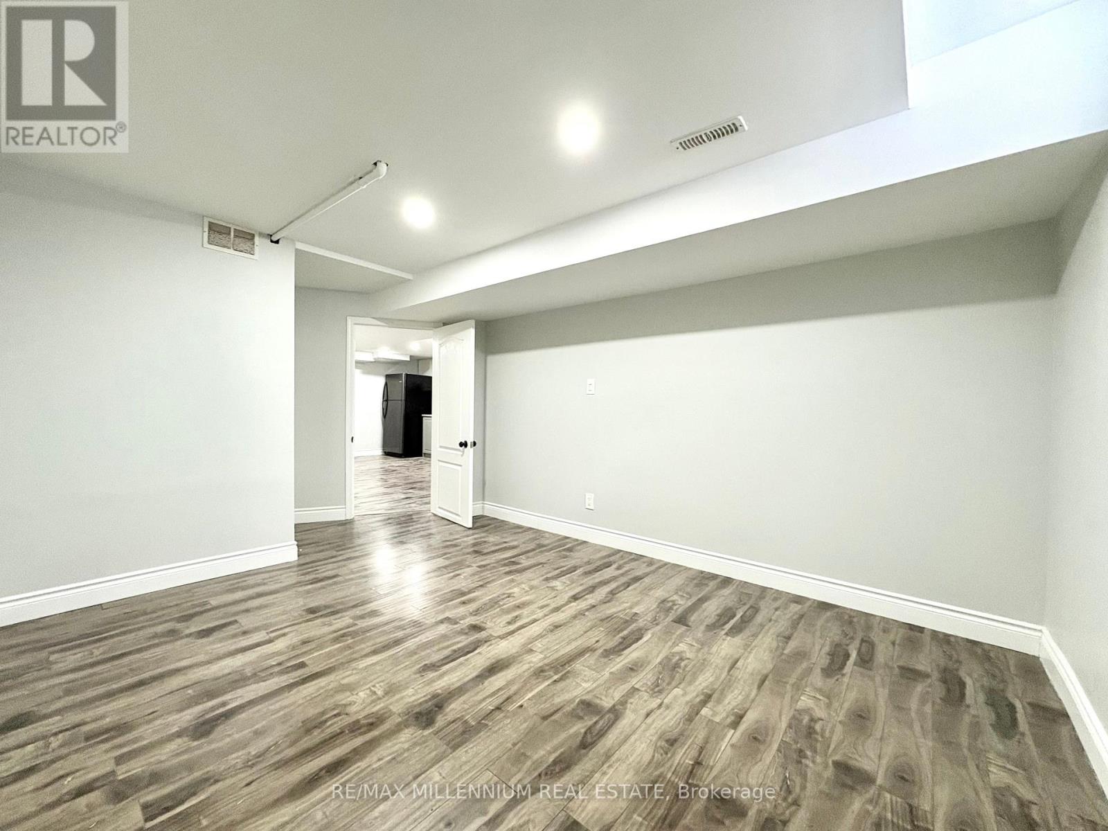 28 Hendricks Crescent, Brampton, Ontario  L6Y 4L2 - Photo 35 - W12737066