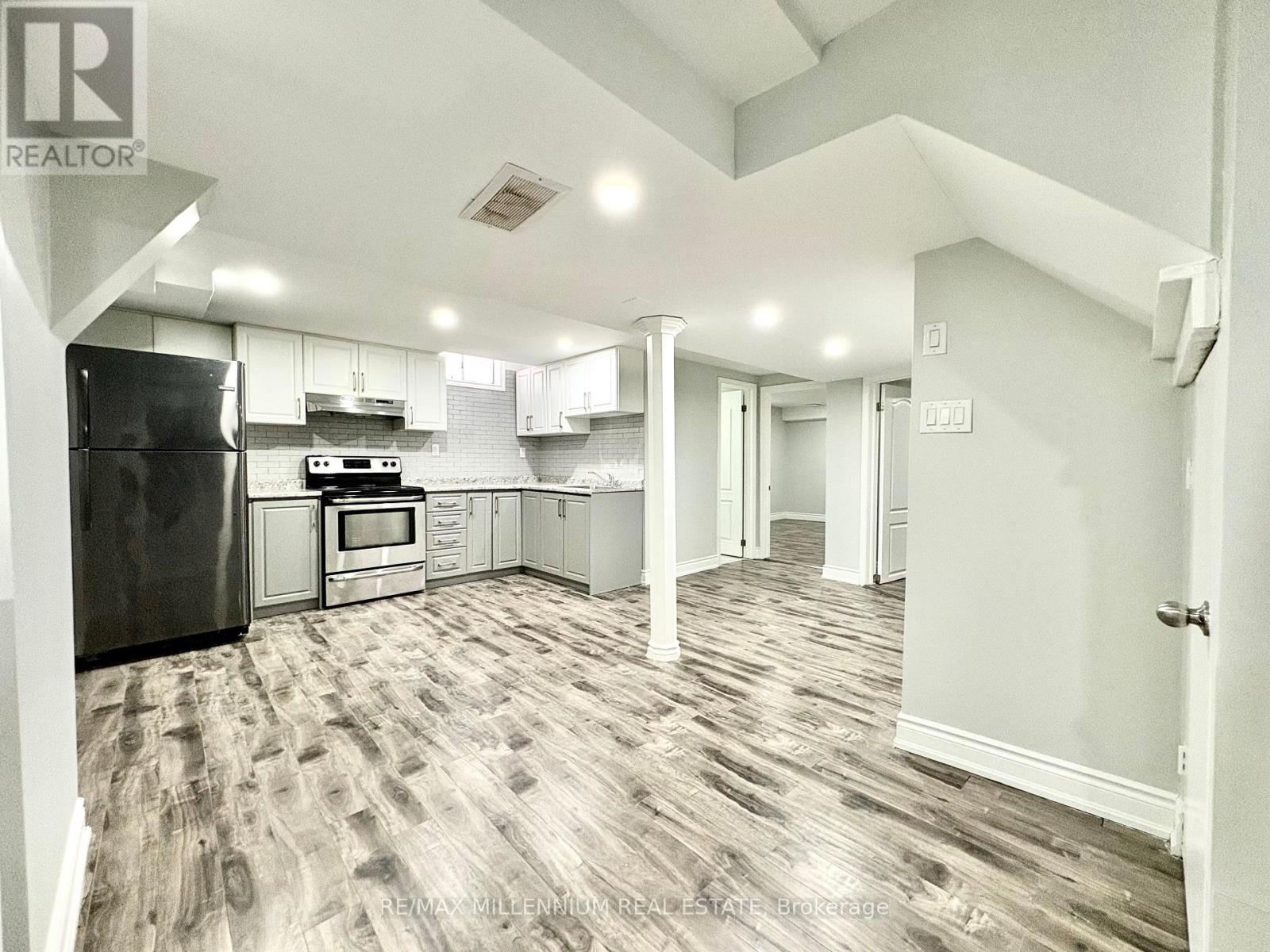 28 Hendricks Crescent, Brampton, Ontario  L6Y 4L2 - Photo 41 - W12737066