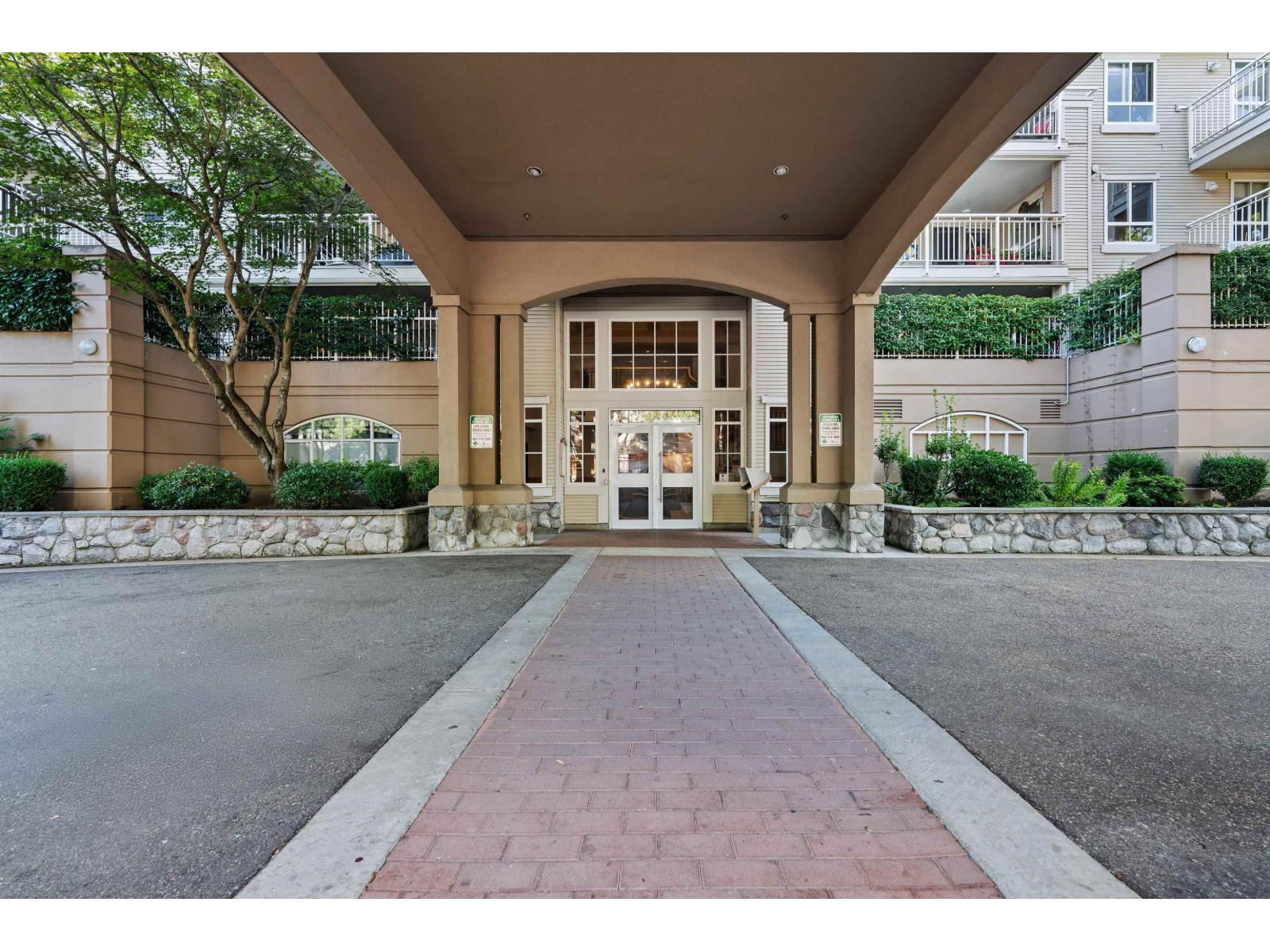 326 19750 64 Avenue, Langley, British Columbia  V2Y 2T1 - Photo 2 - R3084313