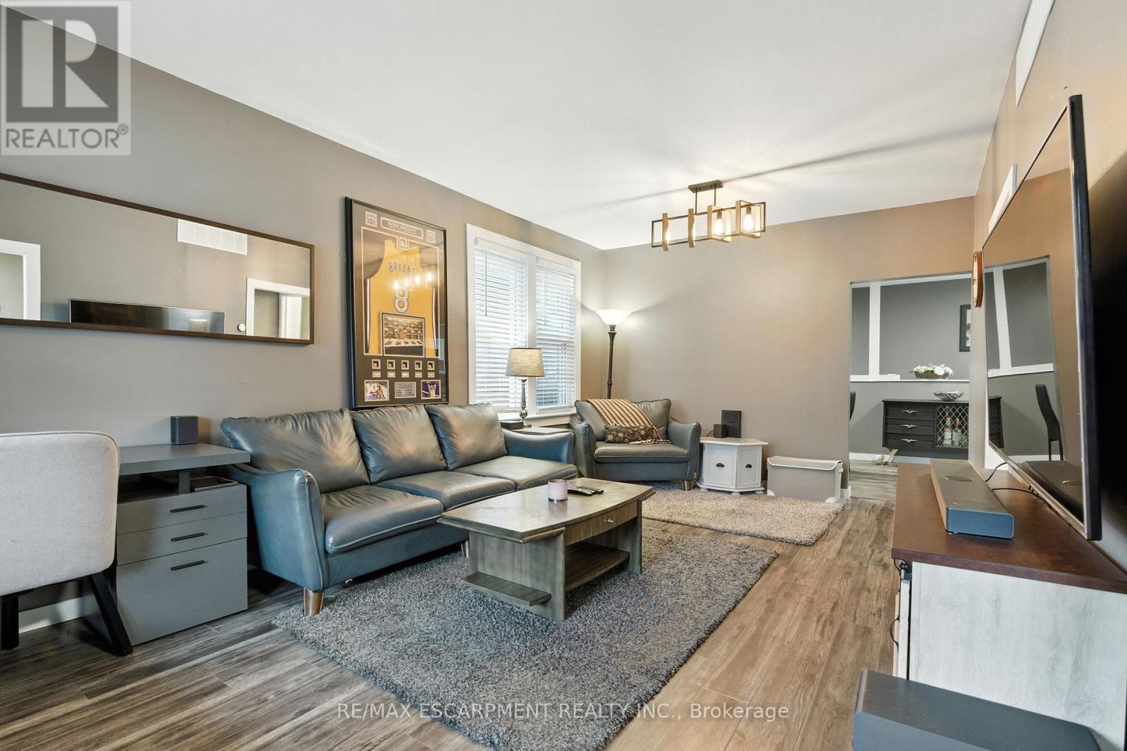 L8h 4v3 - 85 Crosthwaite Avenue N, Hamilton, Ontario  L8H 4V3 - Photo 10 - X12736988