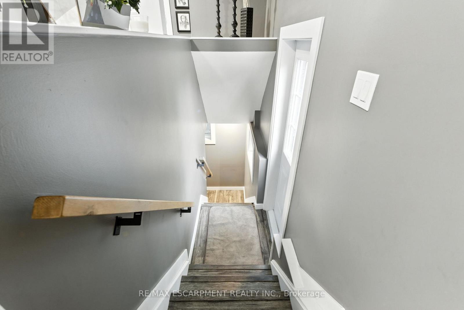 L8h 4v3 - 85 Crosthwaite Avenue N, Hamilton, Ontario  L8H 4V3 - Photo 32 - X12736988