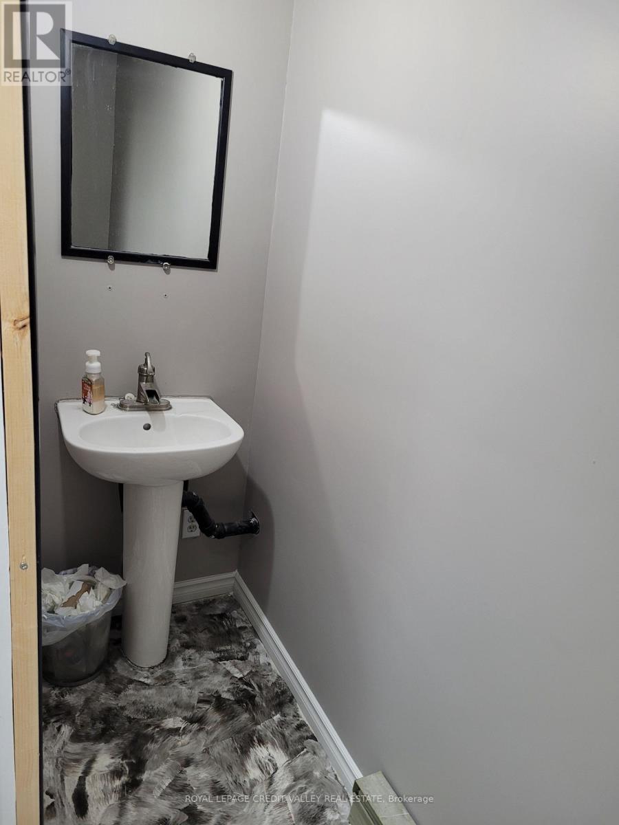 105 Hastings Street N, Bancroft, Ontario  K0L 1C0 - Photo 17 - X12737024