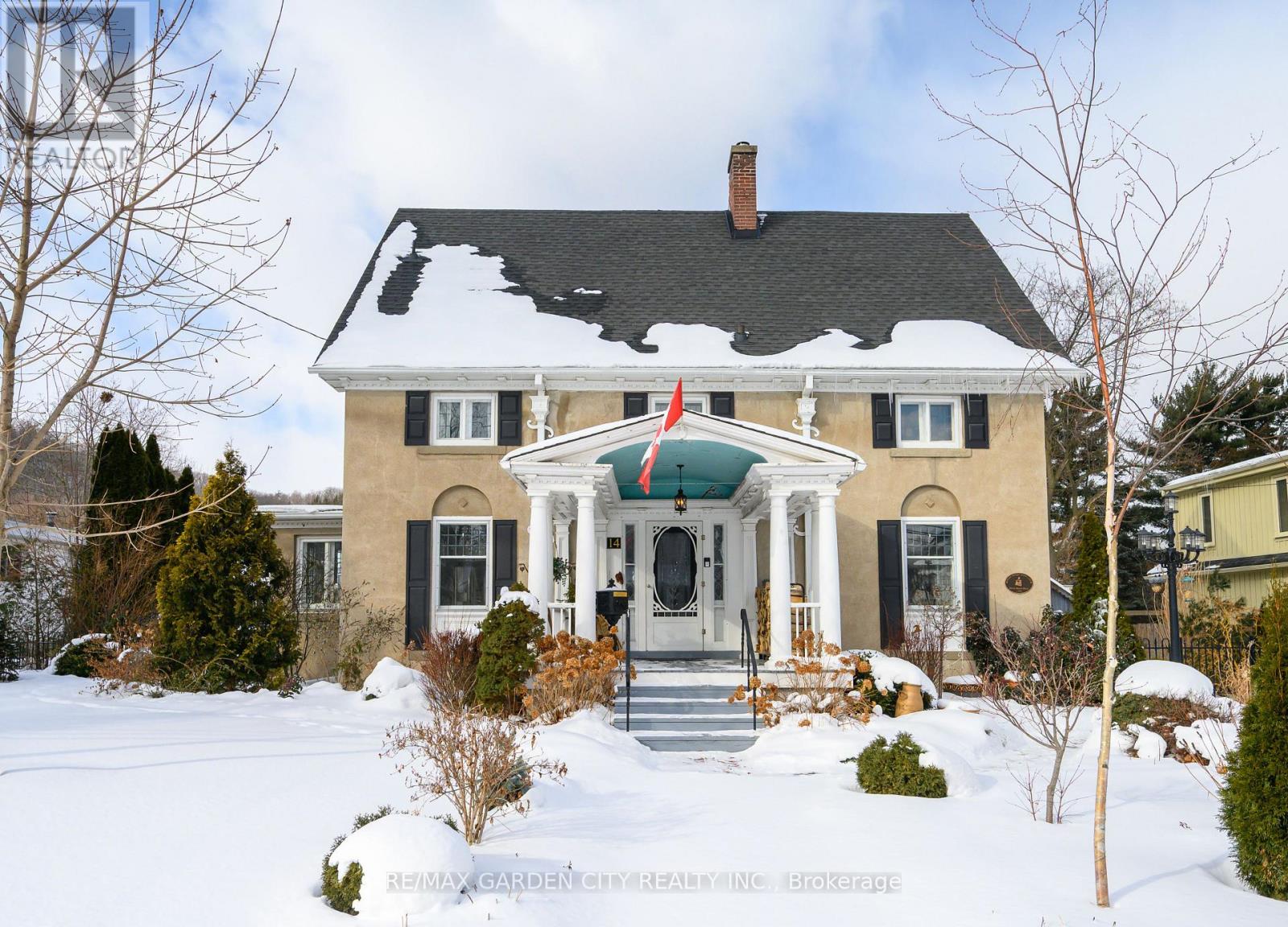 14 ROBINSON STREET S, Grimsby, Ontario