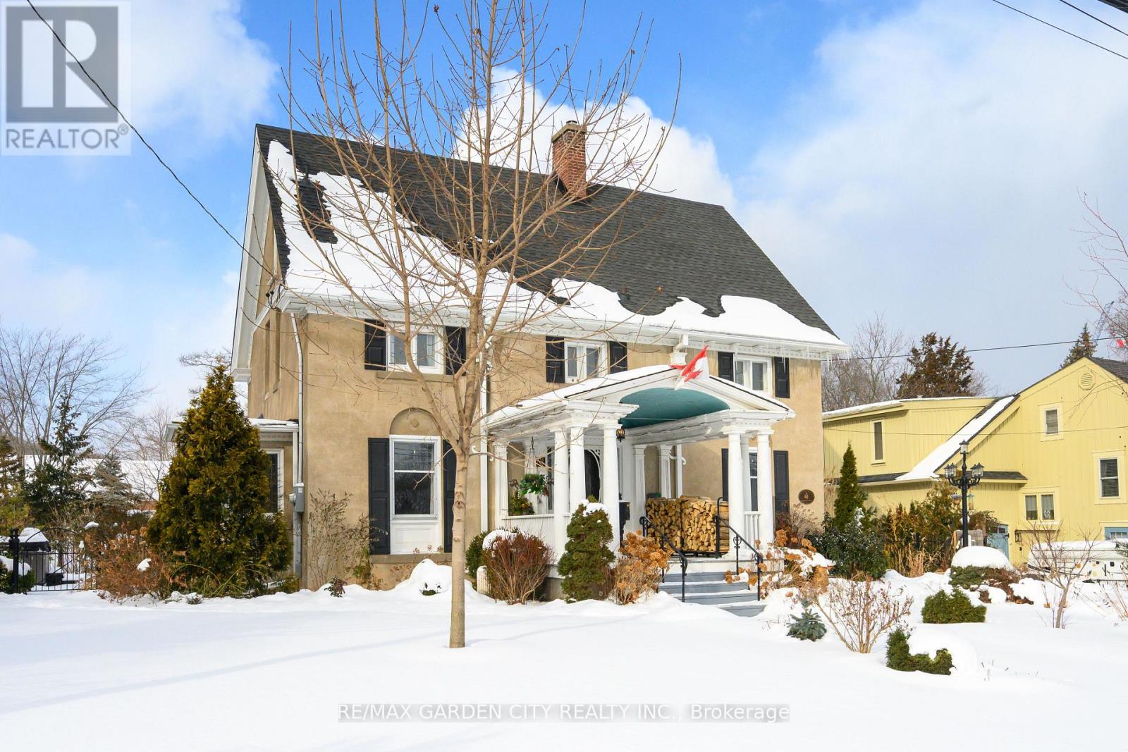 14 Robinson Street S, Grimsby, Ontario  L3M 3C4 - Photo 2 - X12737068