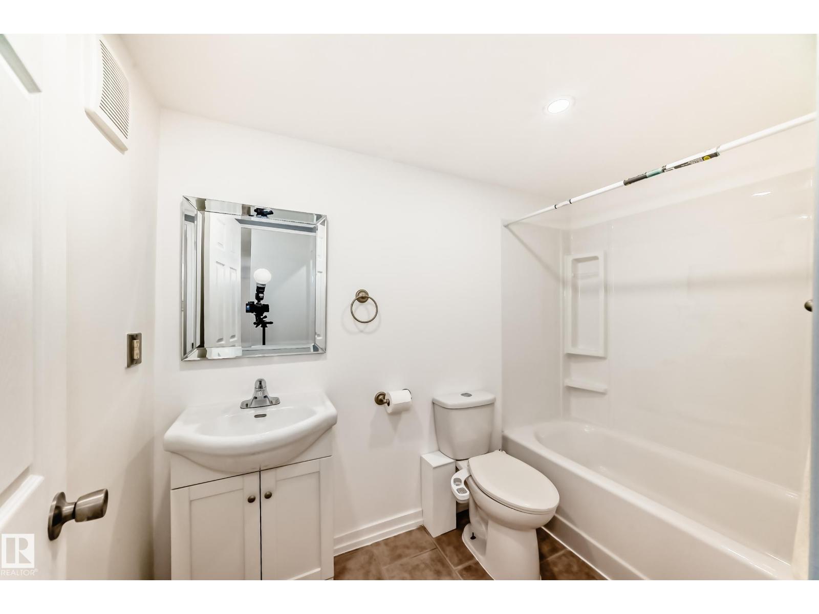 #4b 13230 Fort Rd Nw, Edmonton, Alberta  T5A 1C2 - Photo 23 - E4471322