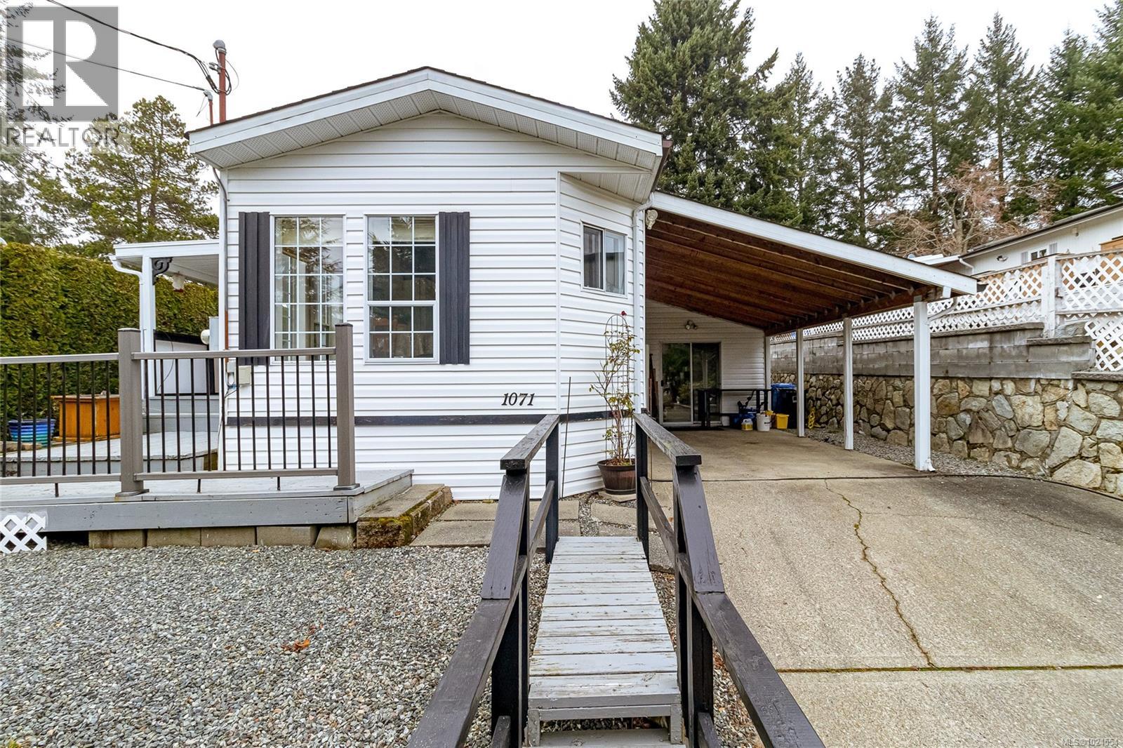 1071 Bourban Rd, Mill Bay, British Columbia  V0R 2P2 - Photo 2 - 1024554