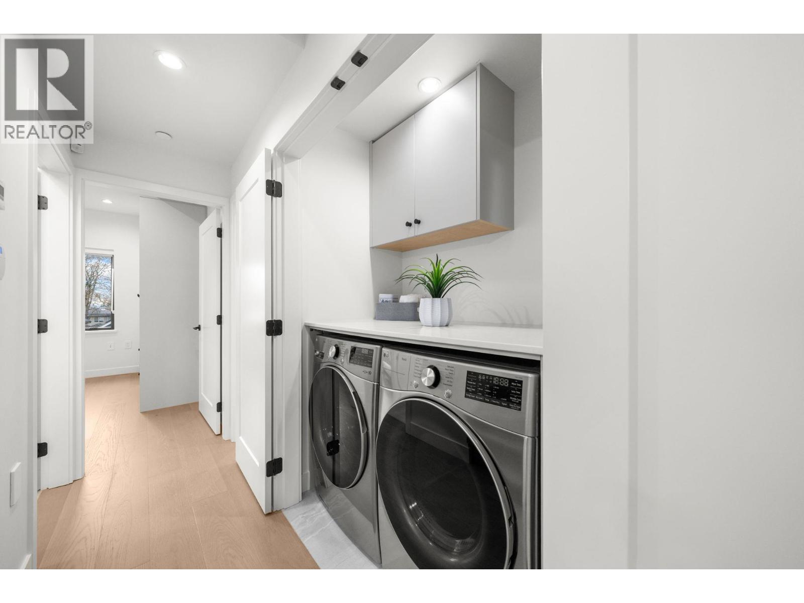 2 2247 Parker Street, Vancouver, British Columbia  V5L 2L8 - Photo 12 - R3084219