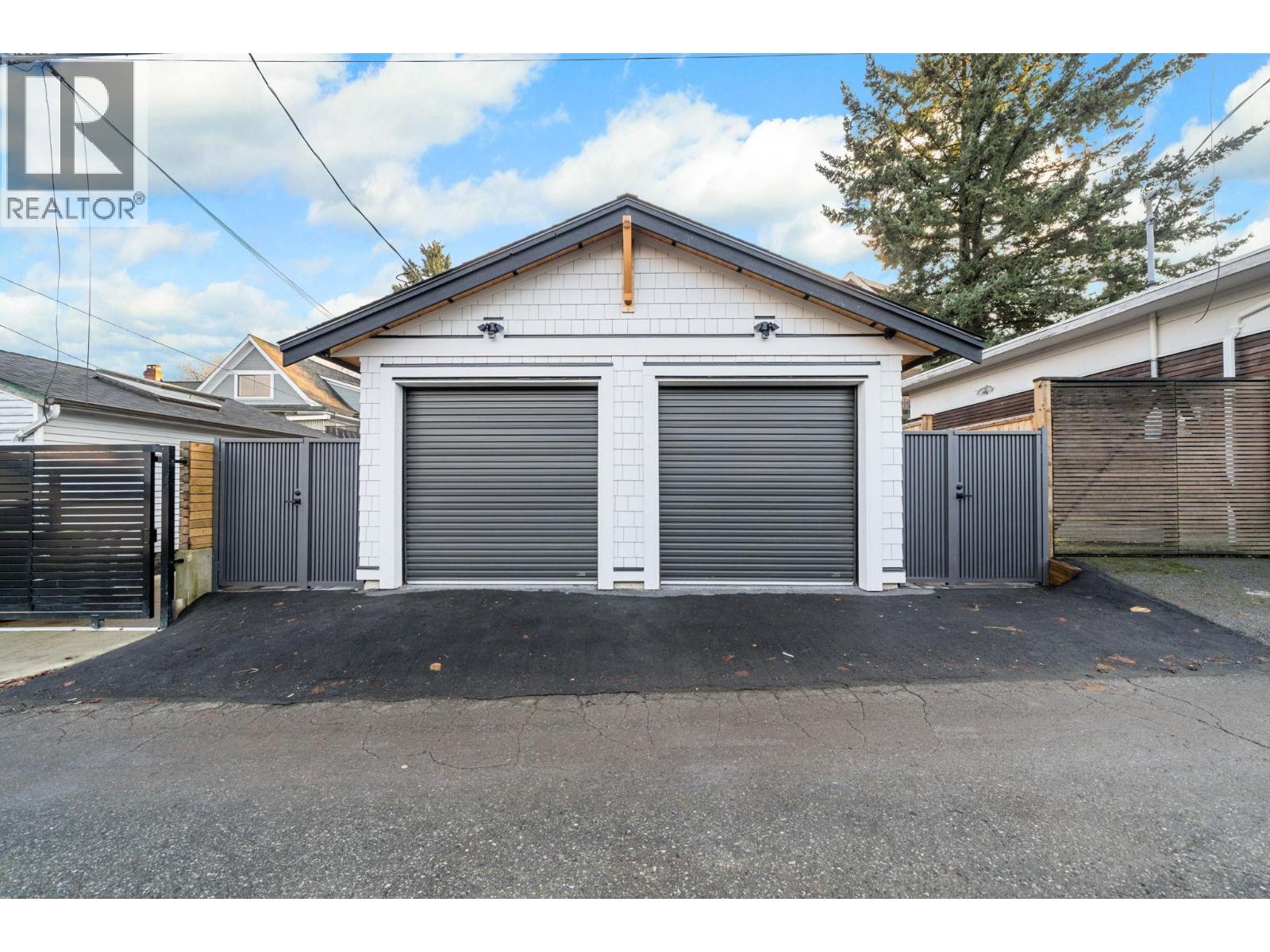 2 2247 Parker Street, Vancouver, British Columbia  V5L 2L8 - Photo 30 - R3084219