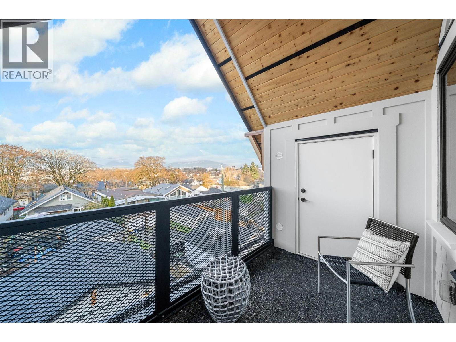 2 2247 Parker Street, Vancouver, British Columbia  V5L 2L8 - Photo 23 - R3084219