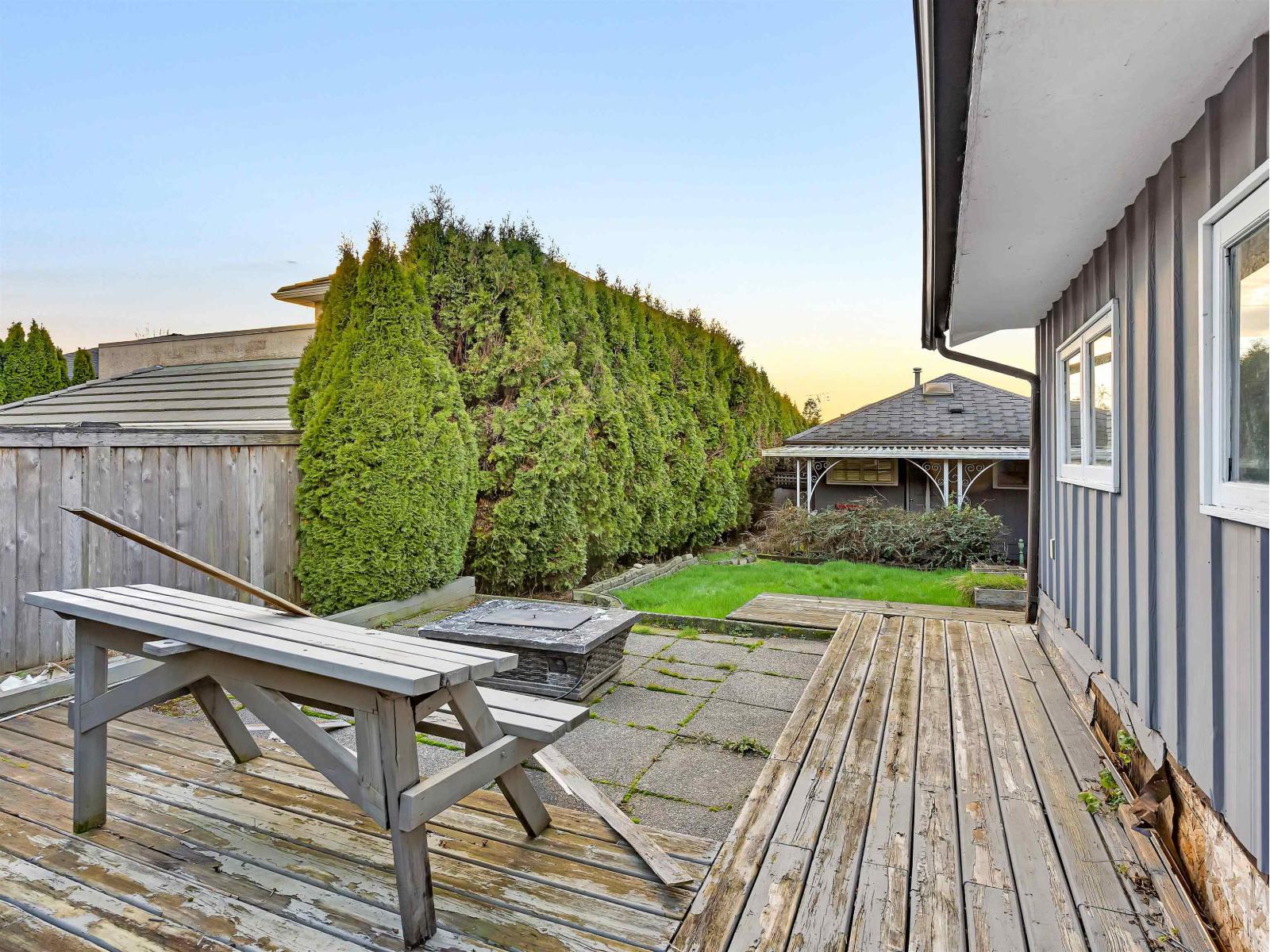 852 Stevens Street, White Rock, British Columbia  V4B 4X2 - Photo 34 - R3083959